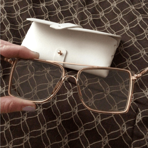 NEW! OTRA Velda sunglasses main image 4